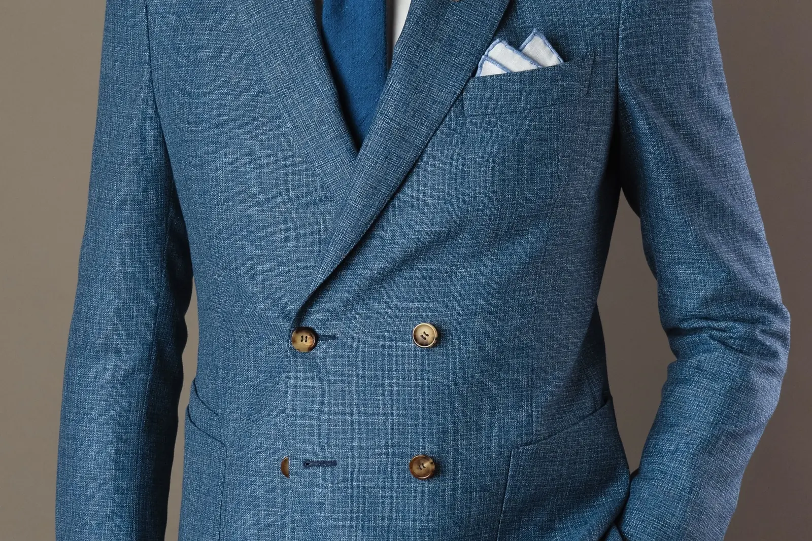 Mélange lin, coton et soie pour costume de mariage sur mesure