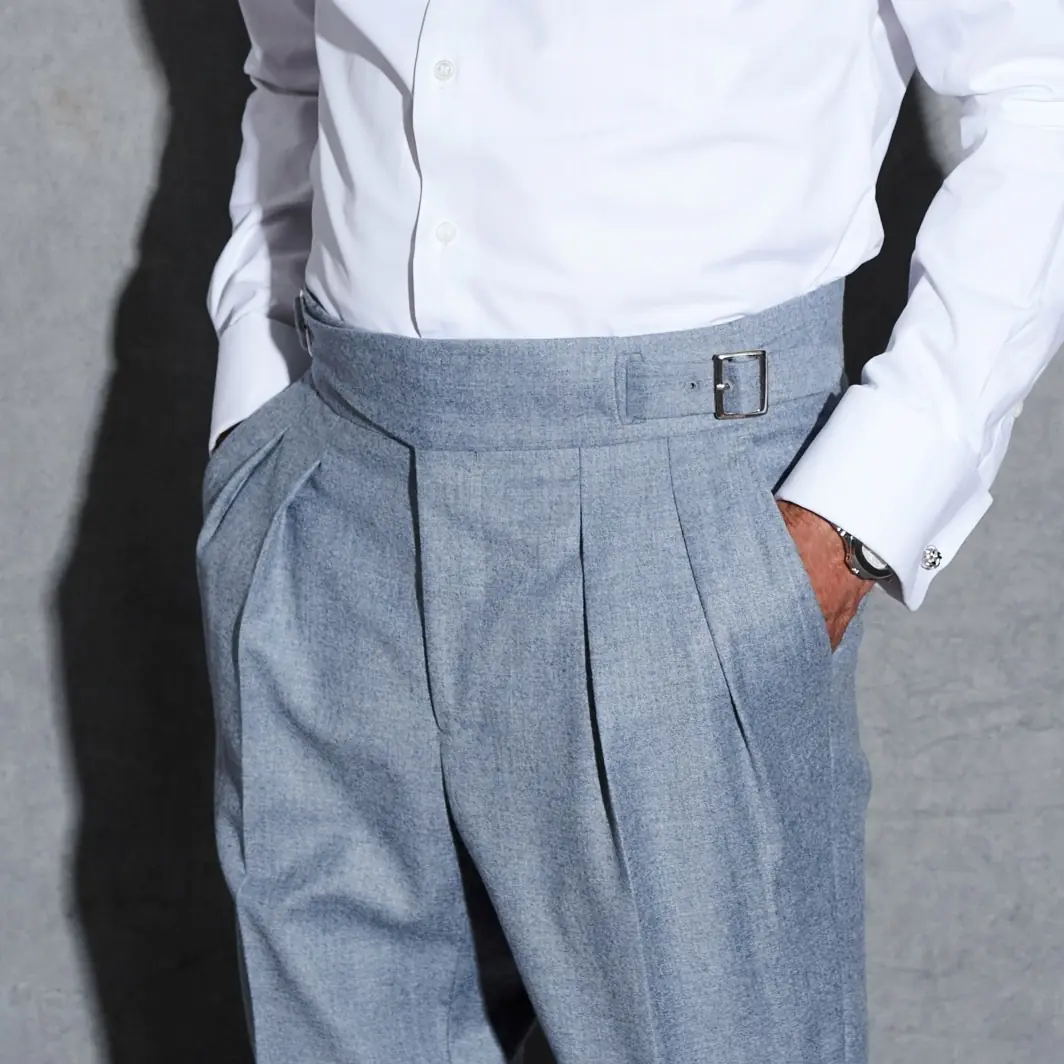 Le Gurkha, pièce iconique du vestiaire masculin