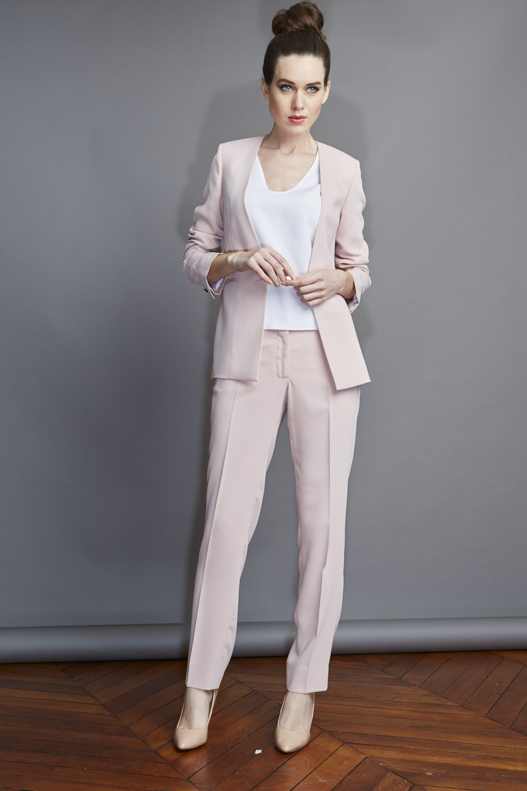 tailleur femme rose poudré mariage